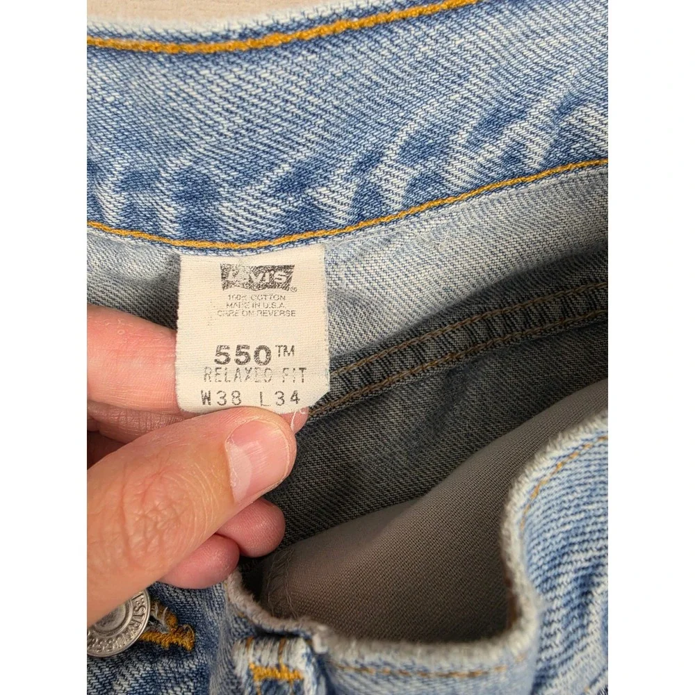 Vintage Levis 550 Relaxed Jeans Mens 38x34 Fit 36x34 Blue Made in USA Denim Y2K